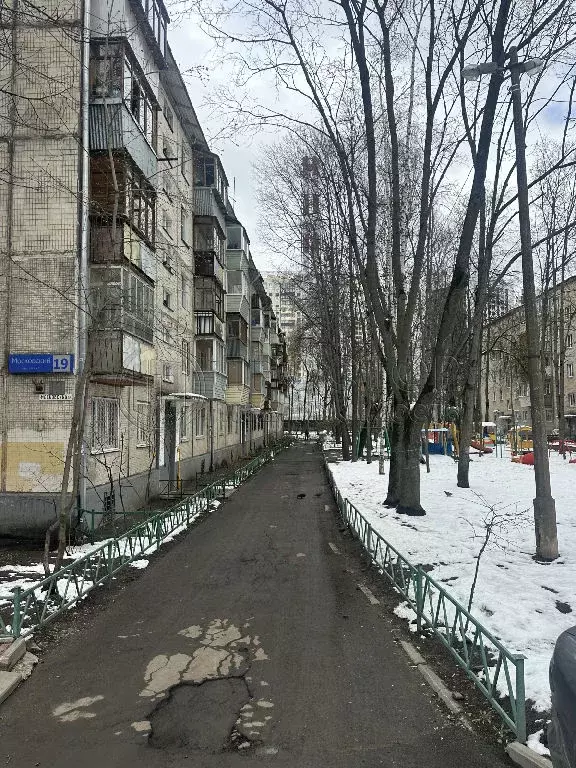 Продается 2-комнатная квартира - Фото 1