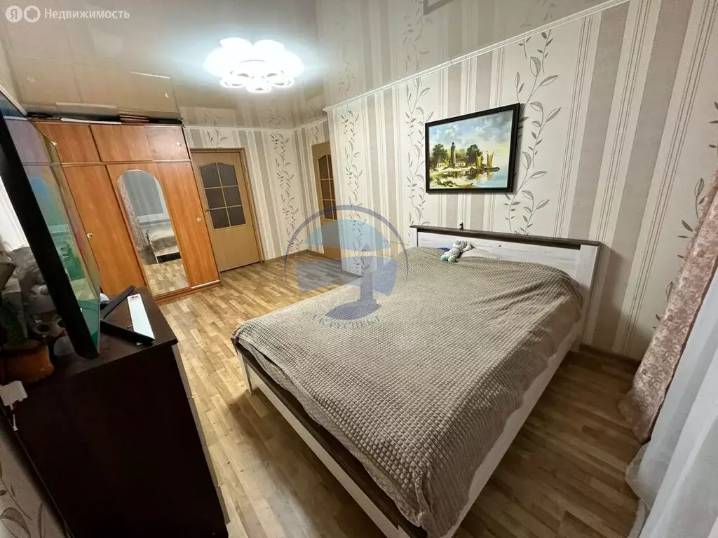 3-комнатная квартира: посёлок городского типа Янтарный, Советская ... - Фото 0