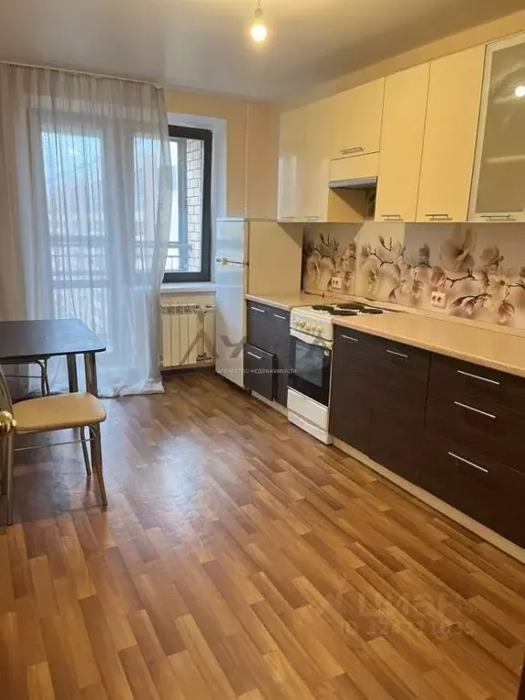 1-к кв. Татарстан, Набережные Челны ул. Виктора Полякова, 6 (40.0 м) - Фото 1