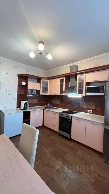 2-к кв. Алтайский край, Барнаул Взлетная ул., 30а (62.0 м) - Фото 0