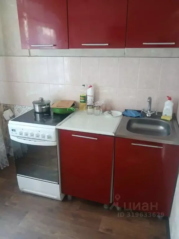 3-к кв. Красноярский край, Красноярск Волгоградская ул., 13а (60.0 м) - Фото 0