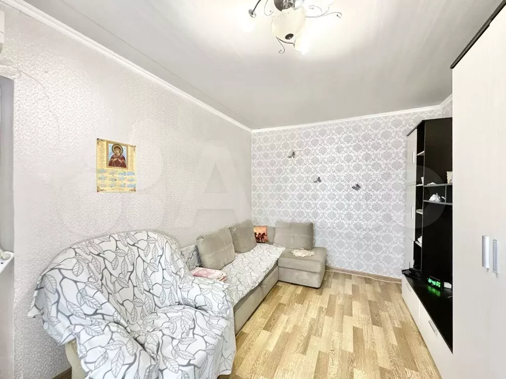 3-к. квартира, 53 м, 1/1 эт. - Фото 1