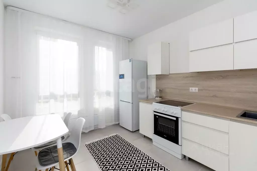 2-к кв. Тюменская область, Тюмень Полевая ул., 117к3 (48.8 м) - Фото 1