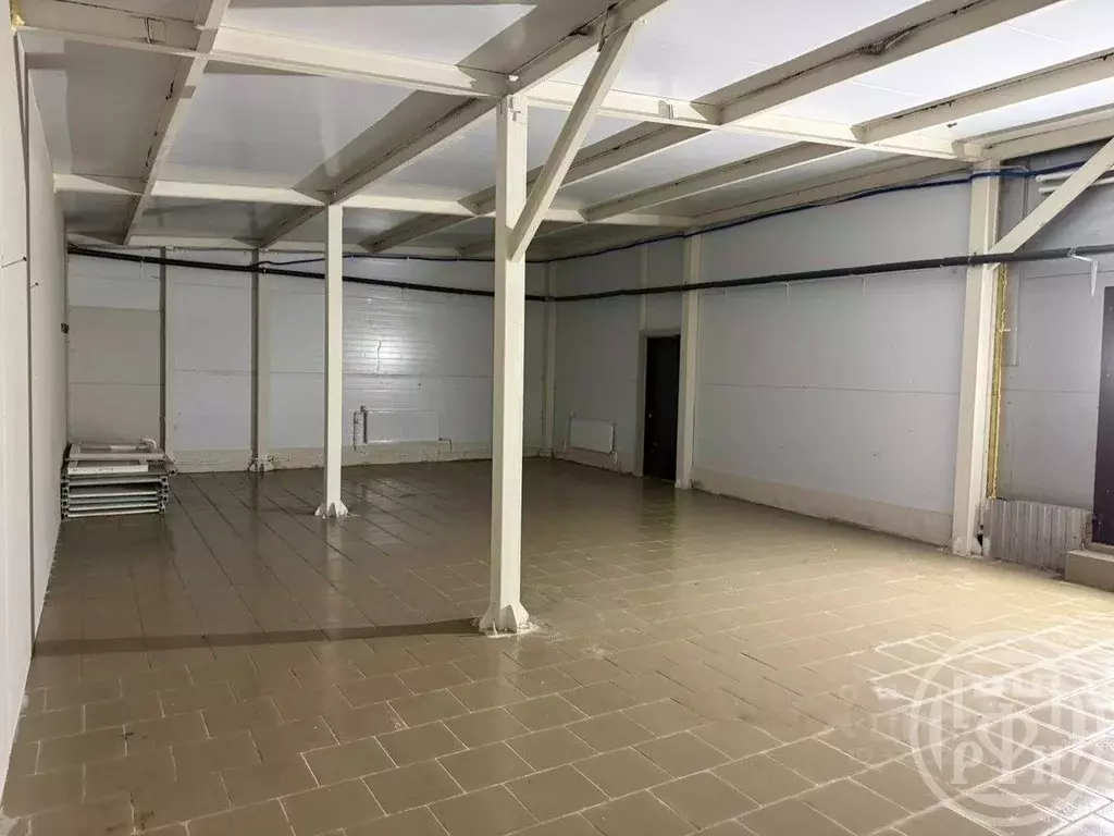 Торговая площадь в Ленинградская область, Волосовский район, пос. ... - Фото 1