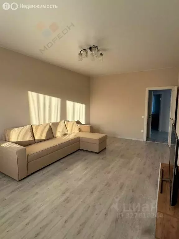 3-комнатная квартира: Краснодар, улица Димитрова, 202 (88 м) - Фото 1