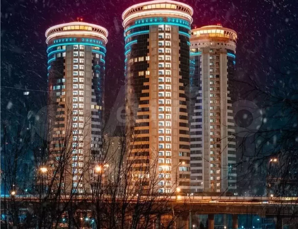 3-к. квартира, 102 м, 7/26 эт. - Фото 0