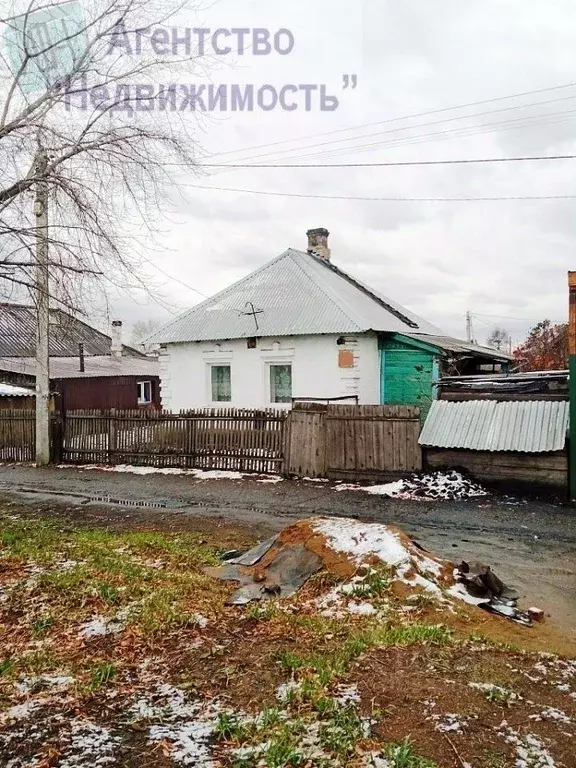 Дом в Кемеровская область, Ленинск-Кузнецкий ул. Суворова (30 м) - Фото 0