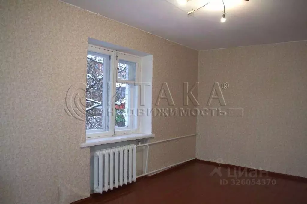 1-к кв. Ленинградская область, Луга просп. Кирова, 70 (30.4 м) - Фото 2