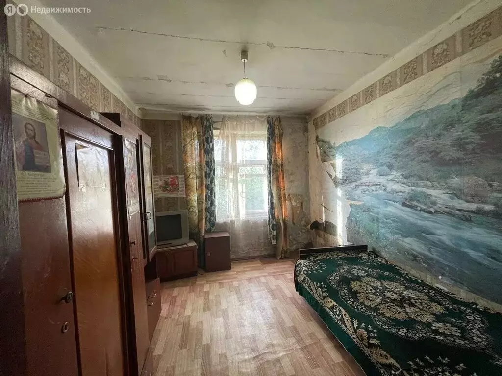 3-комнатная квартира: Крымск, Линейная улица, 8 (69.8 м) - Фото 1