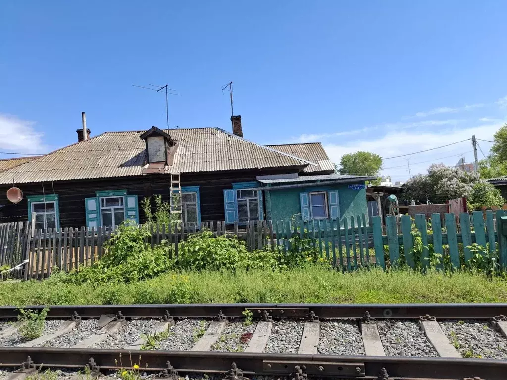 2-к кв. Омская область, Омск Сибирская ул., 8 (42.1 м) - Фото 2