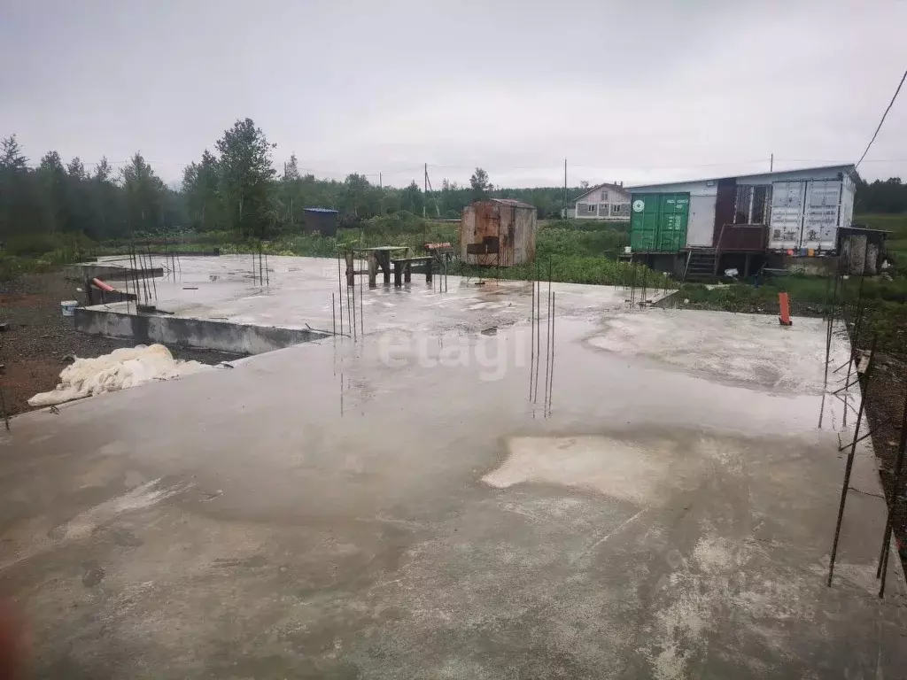 Участок в Сахалинская область, Южно-Сахалинск городской округ, с. ... - Фото 1