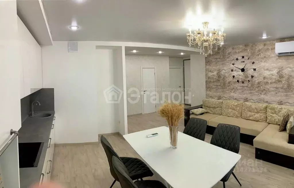 3-к кв. Волгоградская область, Волгоград Кузнецкая ул., 75 (90.8 м) - Фото 1