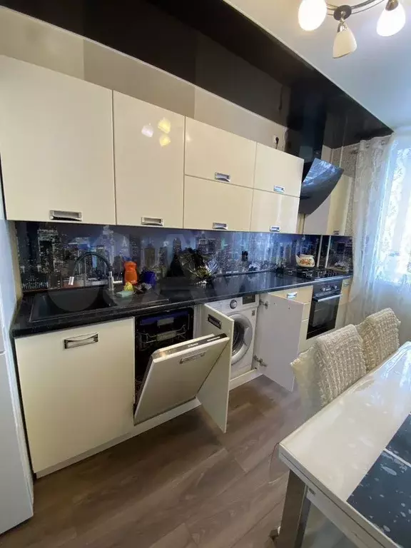 4-к. квартира, 78 м, 7/9 эт. - Фото 0
