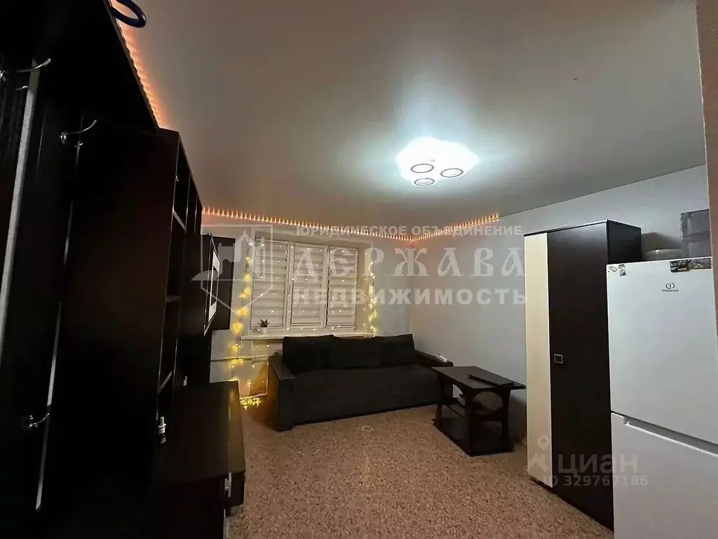 Комната Кемеровская область, Кемерово ул. Железнякова, 10 (18.0 м) - Фото 1