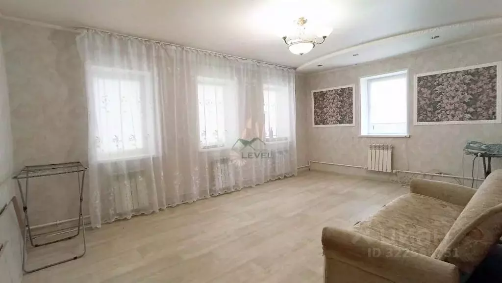 Дом в Саратовская область, Энгельс ул. Маяковского (100 м) - Фото 1