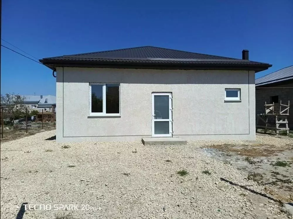 Дом в Краснодарский край, Крымский район, Варениковская ст-ца  (95 м) - Фото 1