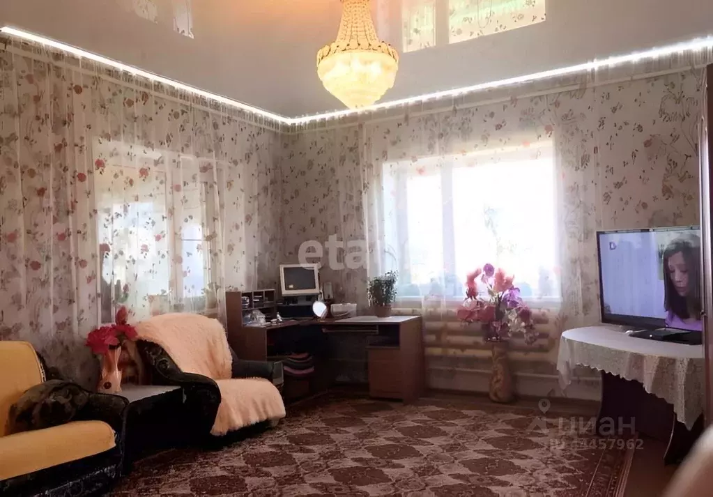 Дом в Челябинская область, Красноармейский район, с. Сугояк ул. 70 лет . - Фото 0