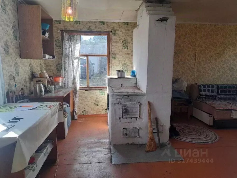 Дом в Иркутская область, Ангарский городской округ, пос. Зверево  (40 ... - Фото 1