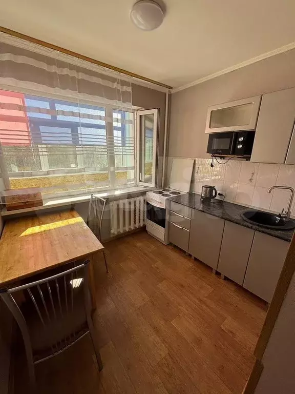 1-к. квартира, 30 м, 4/8 эт. - Фото 0