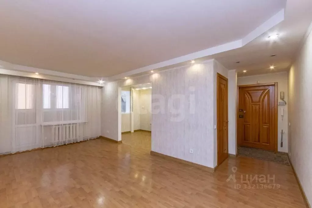 3-к кв. Тюменская область, Тюмень ул. Салтыкова-Щедрина, 59 (80.0 м) - Фото 1