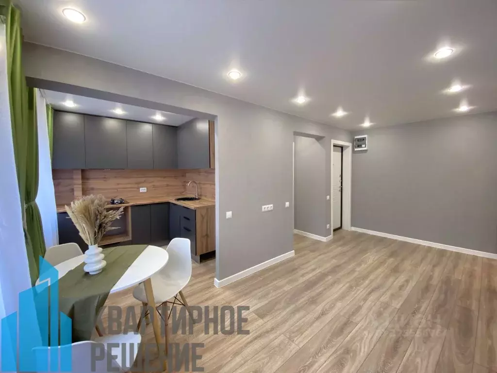 3-к кв. Омская область, Омск Городок Нефтяников мкр, ул. ... - Фото 2