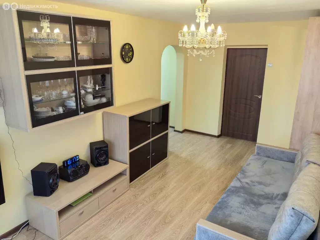 3-комнатная квартира: Иркутск, 5-я Железнодорожная улица, 51 (56.2 м) - Фото 1