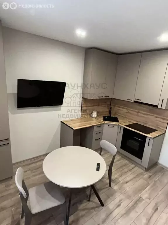 2-комнатная квартира: Нефтекамск, улица Карла Маркса, 15В (42.5 м) - Фото 2