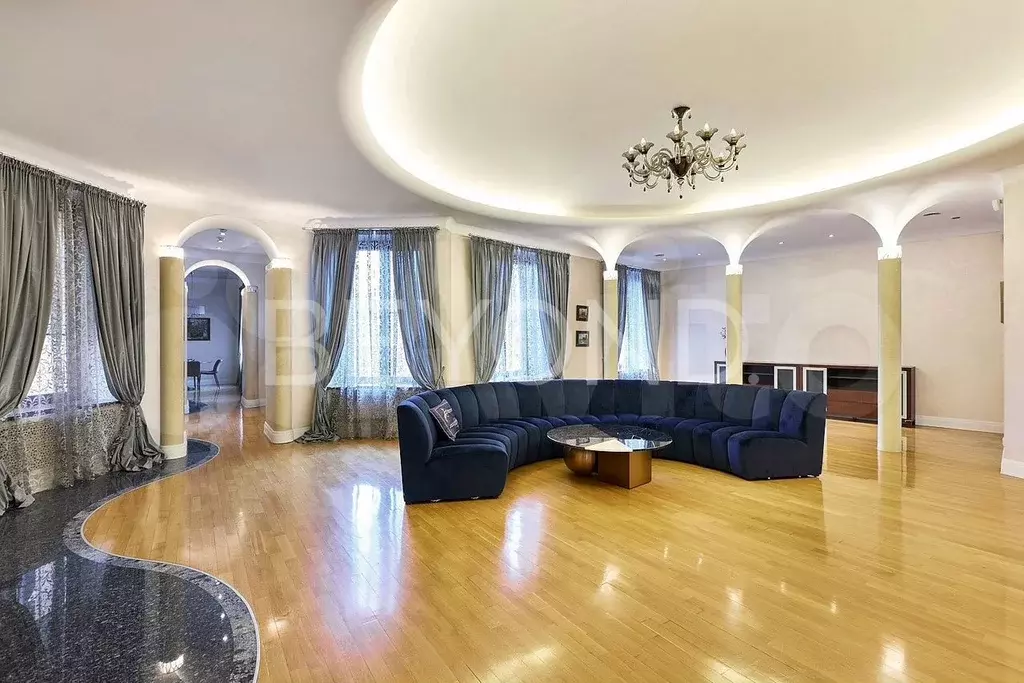 4-к. квартира, 220 м, 5/6 эт. - Фото 0