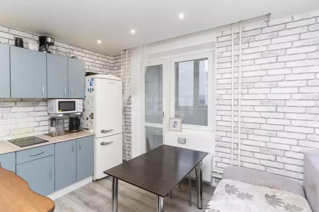 1-к кв. Тюменская область, Тюмень ул. Валентины Трофимовой, 3 (37.3 м) - Фото 1