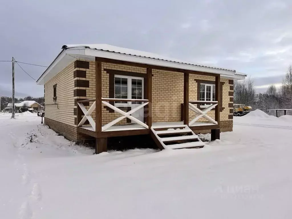 Дом в Ярославская область, Некрасовское рп ул. Советская (120 м) - Фото 1