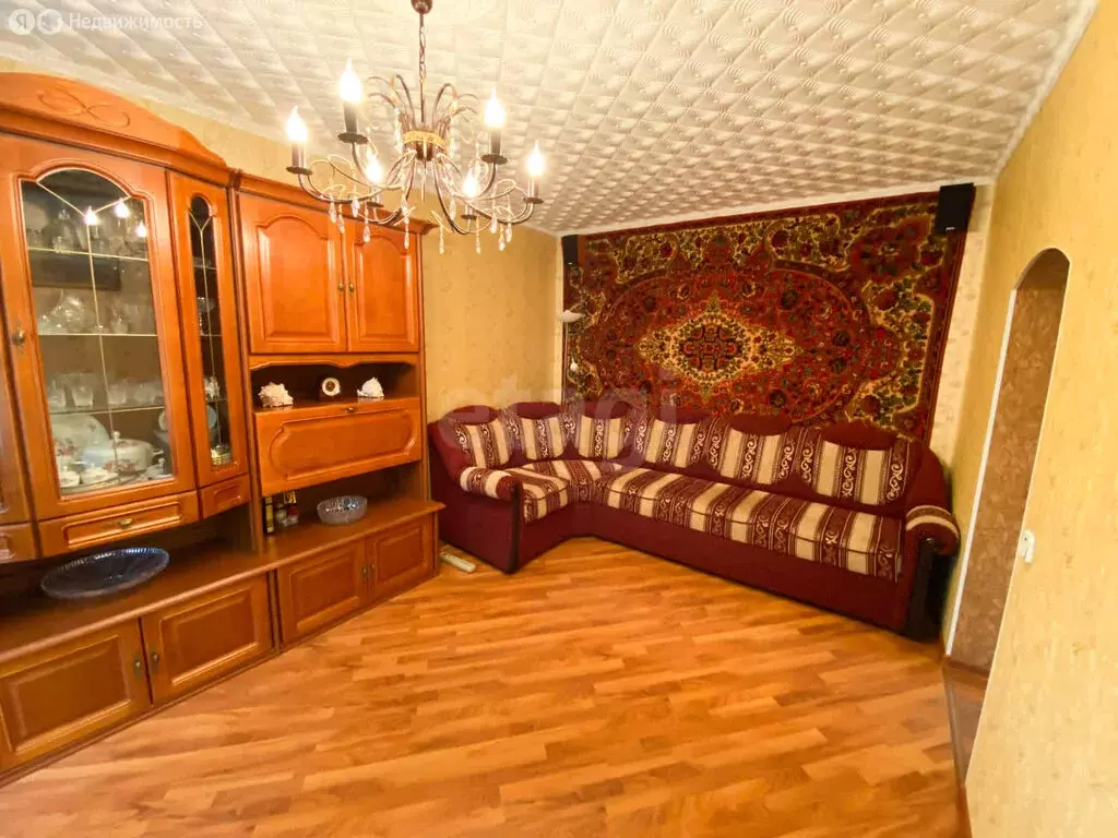 3-комнатная квартира: Рыбинск, улица Моторостроителей, 4 (60.8 м) - Фото 1