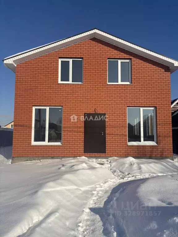 Дом в Башкортостан, Стерлитамакский район, Отрадовский сельсовет, с. ... - Фото 1