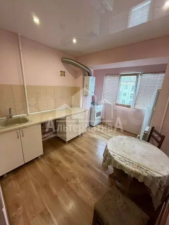 1-к. квартира, 30 м, 4/5 эт. - Фото 0