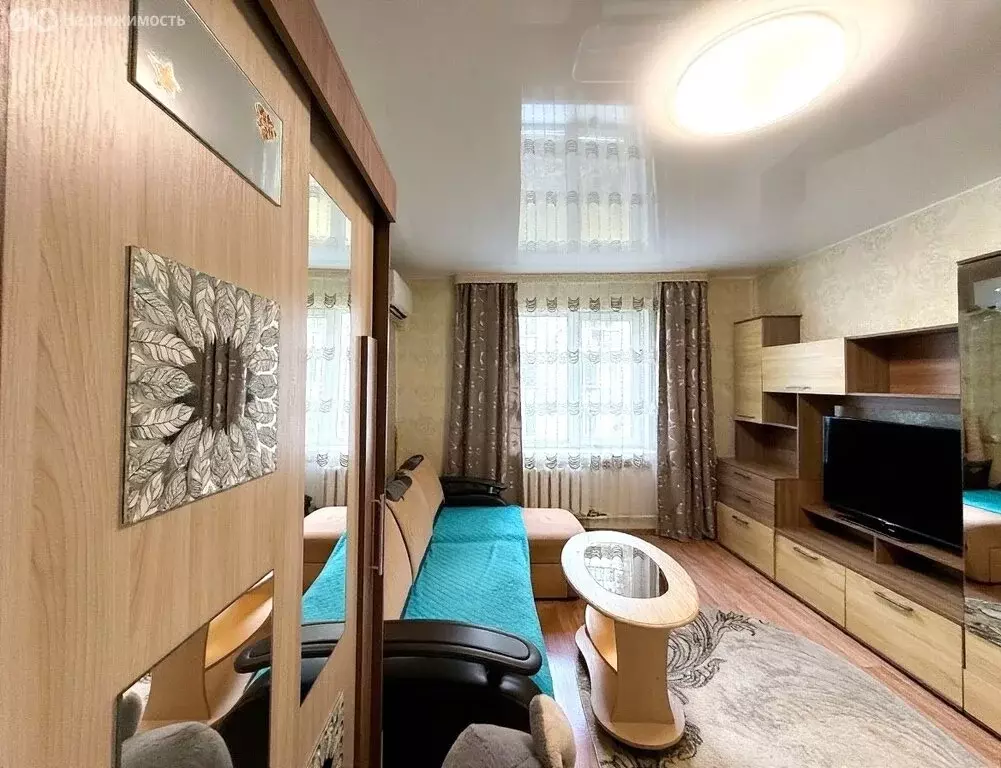 1-комнатная квартира: Партизанск, Тепличная улица, 1 (30 м) - Фото 1