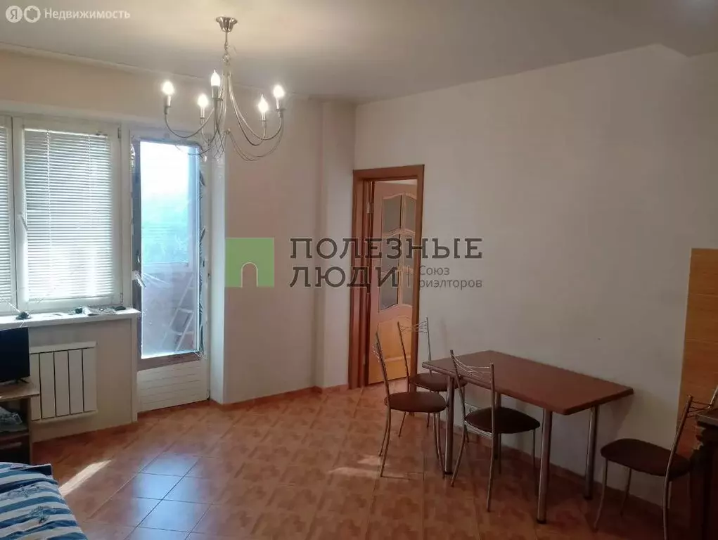 1-комнатная квартира: Красноярск, улица Авиаторов, 33 (46.7 м) - Фото 0