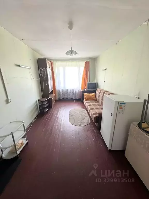 Комната Псковская область, Псков ул. Белинского, 80 (17.2 м) - Фото 2