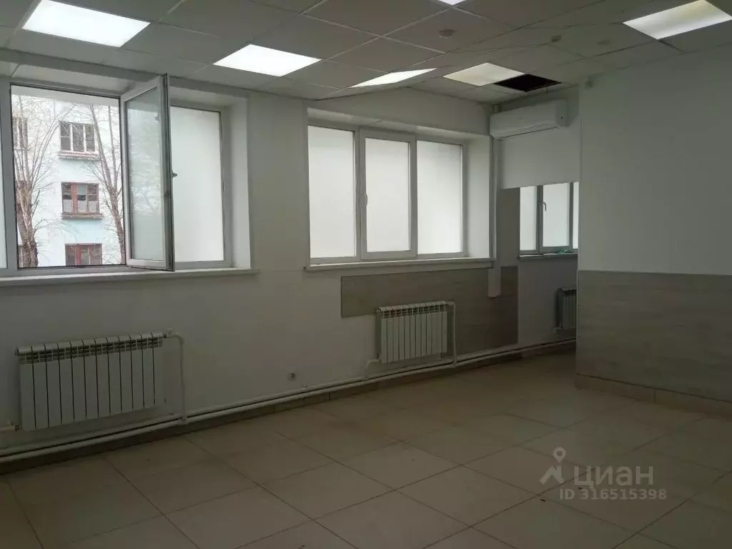 Офис в Владимирская область, Владимир ул. Луначарского, 35 (73 м) - Фото 1