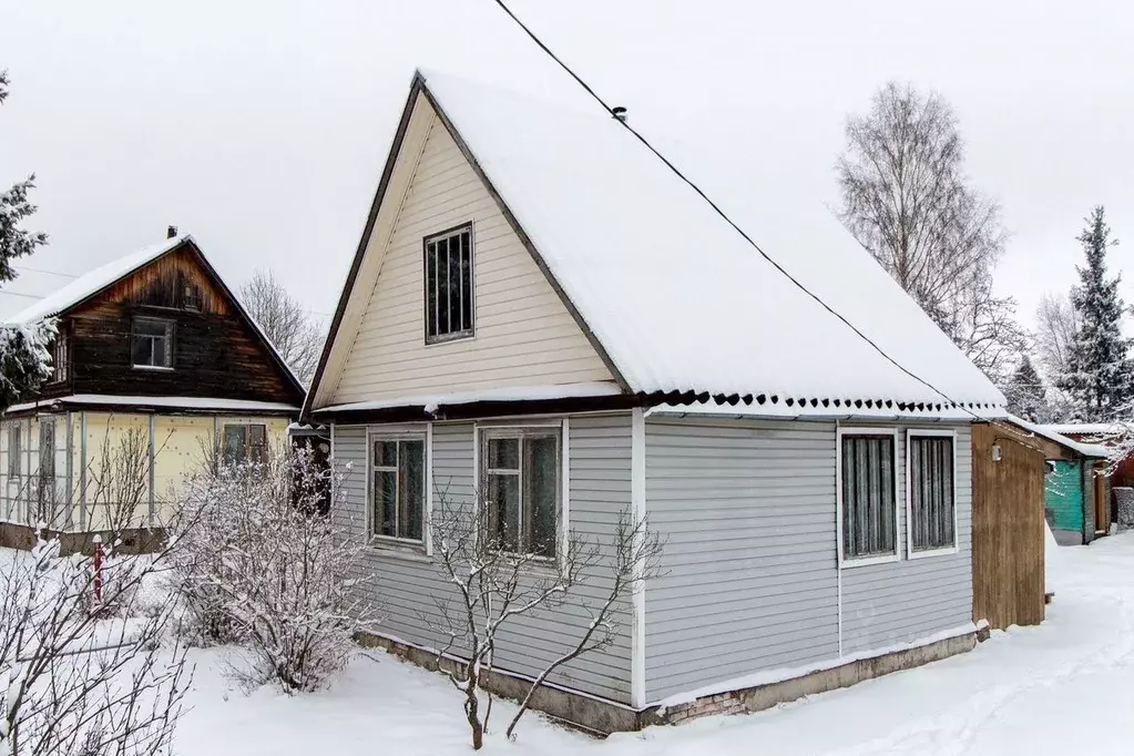 Дом в Ленинградская область, Кировское городское поселение, Грибное ... - Фото 0