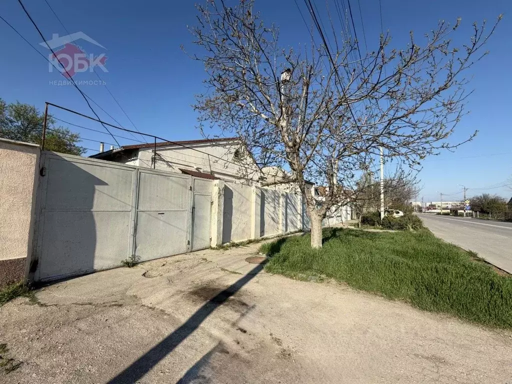 Дом в Крым, Евпатория ул. 9 Мая, 16 (150 м) - Фото 1