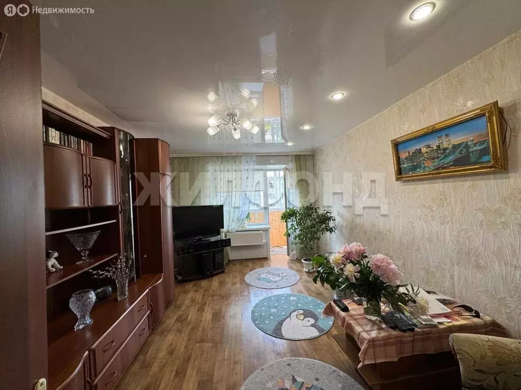 3-комнатная квартира: Новосибирск, Кубовая улица, 107/2 (57.8 м) - Фото 0