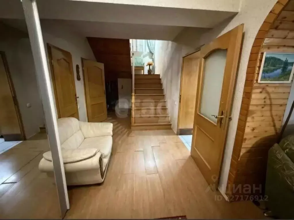 Дом в Ямало-Ненецкий АО, Салехард ул. Республики, 18А (218 м) - Фото 1
