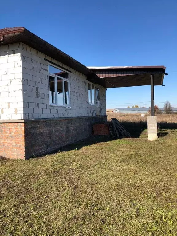 Дом в Белгородская область, Яковлевский муниципальный округ, с. ... - Фото 1