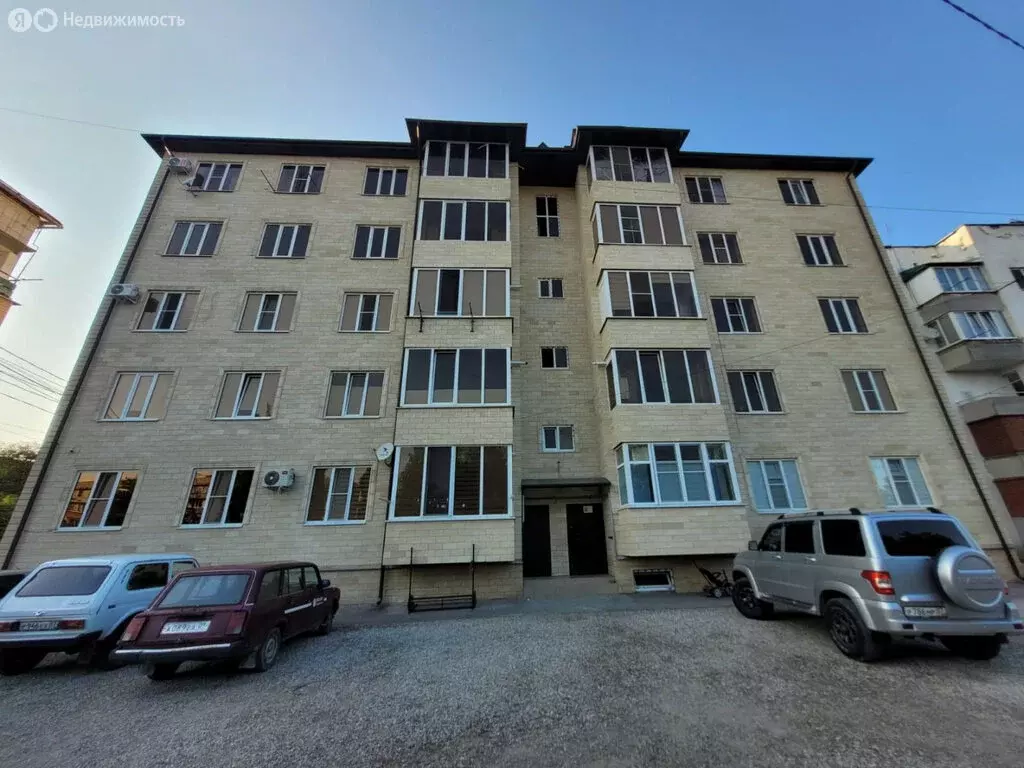 2-комнатная квартира: Баксан, улица имени Ю.А. Гагарина, 4 (56.8 м) - Фото 0