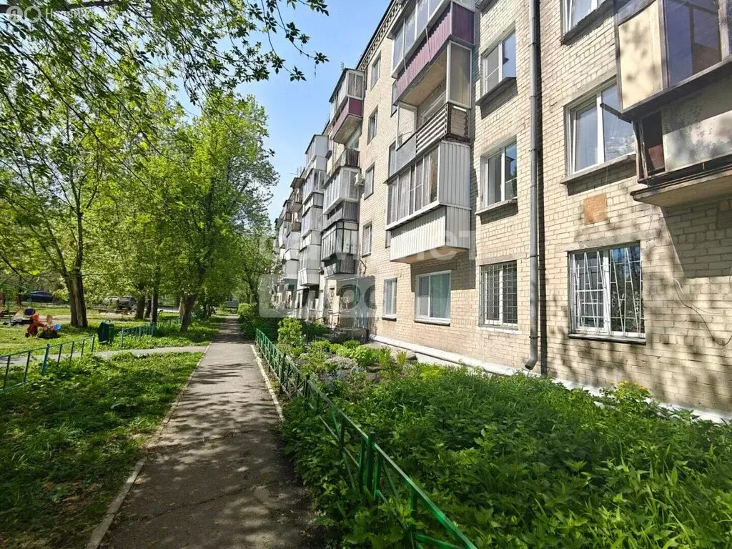 3-комнатная квартира: Челябинск, улица Первого Спутника, 25 (55.2 м) - Фото 1