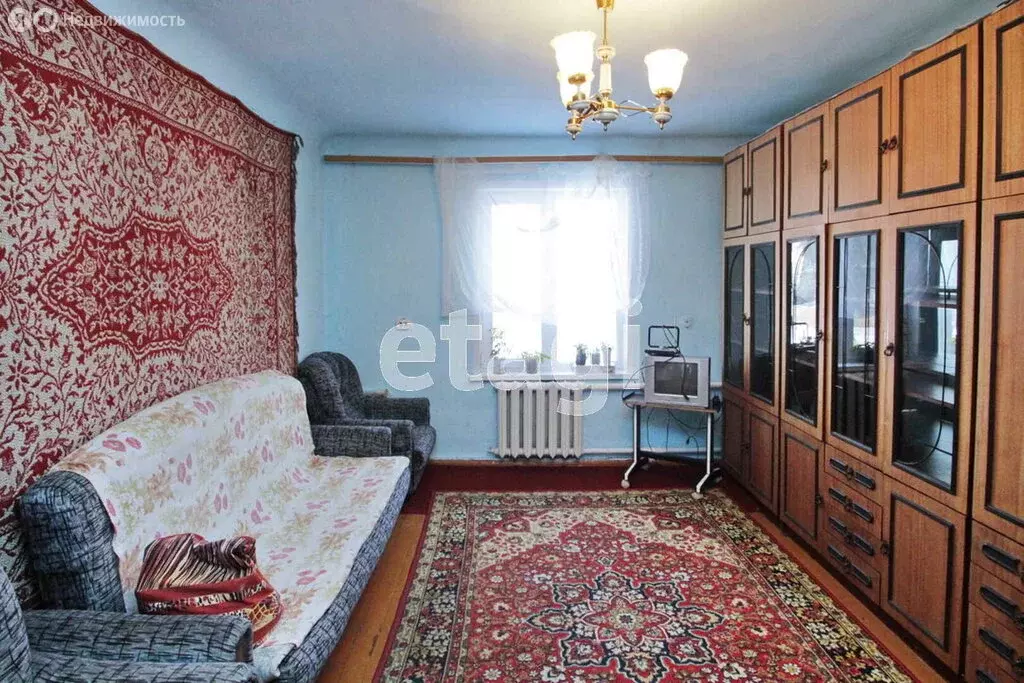 3-комнатная квартира: село Вагай, улица Кирова, 3 (53.8 м) - Фото 1