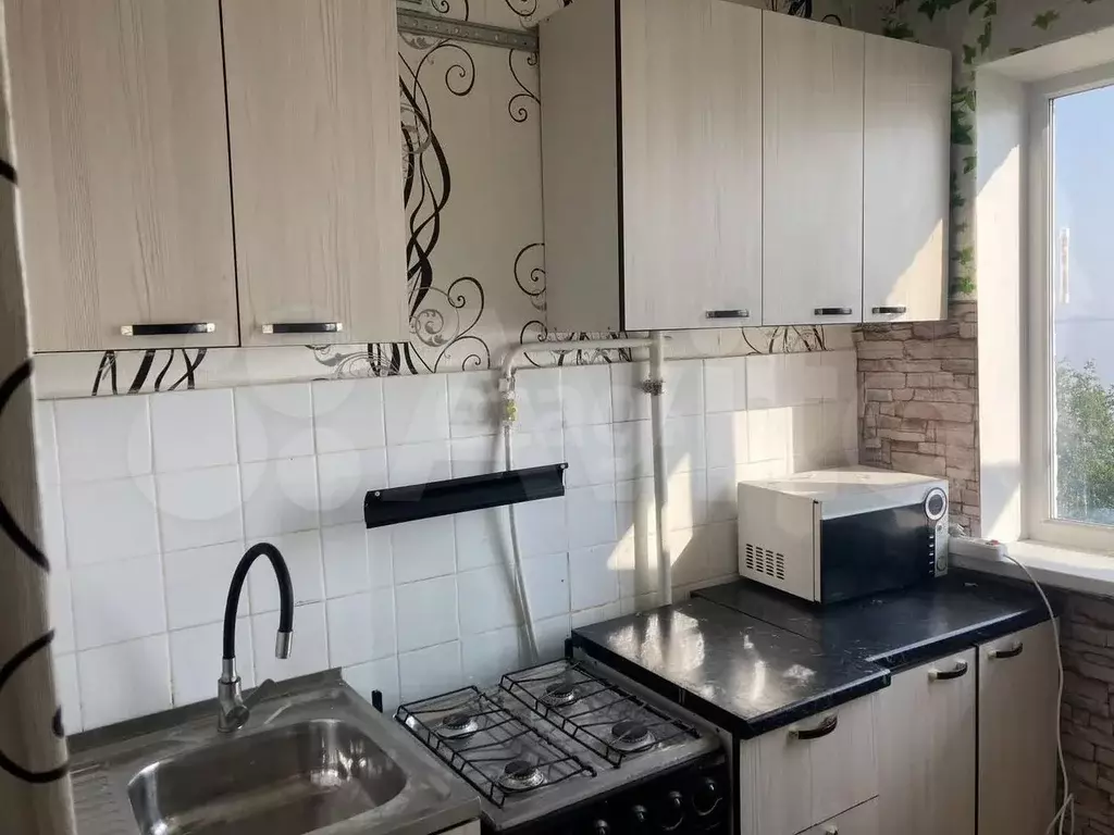 1-к. квартира, 30,3 м, 5/5 эт. - Фото 0