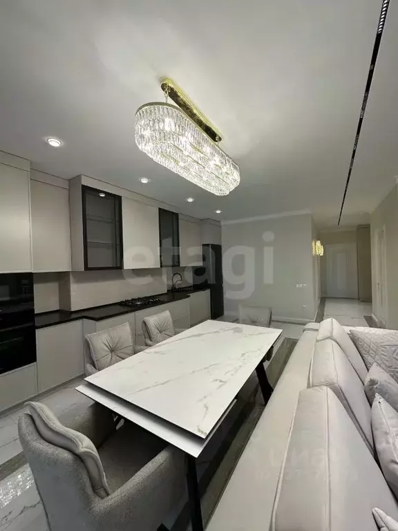 3-к кв. Северная Осетия, Владикавказ ул. Астана Кесаева, 44Вк2 (95.0 ... - Фото 1