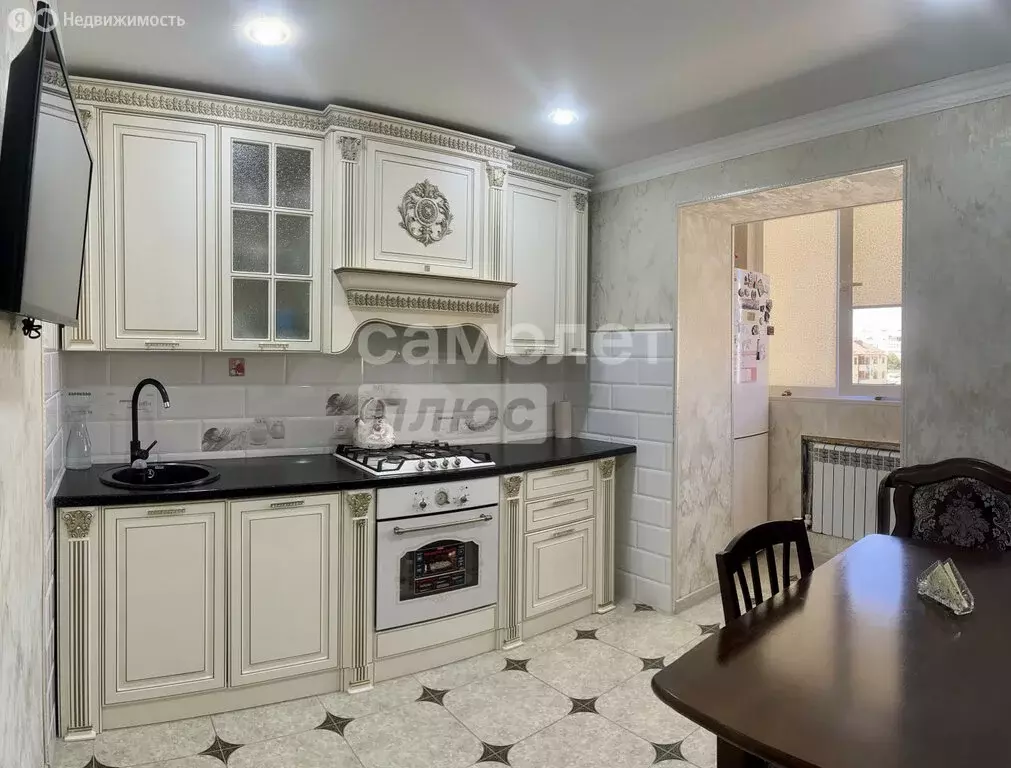 3-комнатная квартира: Баксан, улица Угнич, 11 (72 м) - Фото 1