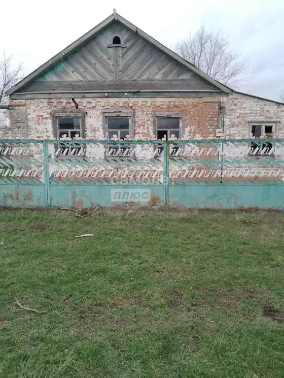 Дом в Городовиковский район, село Дружное (90 м) - Фото 0