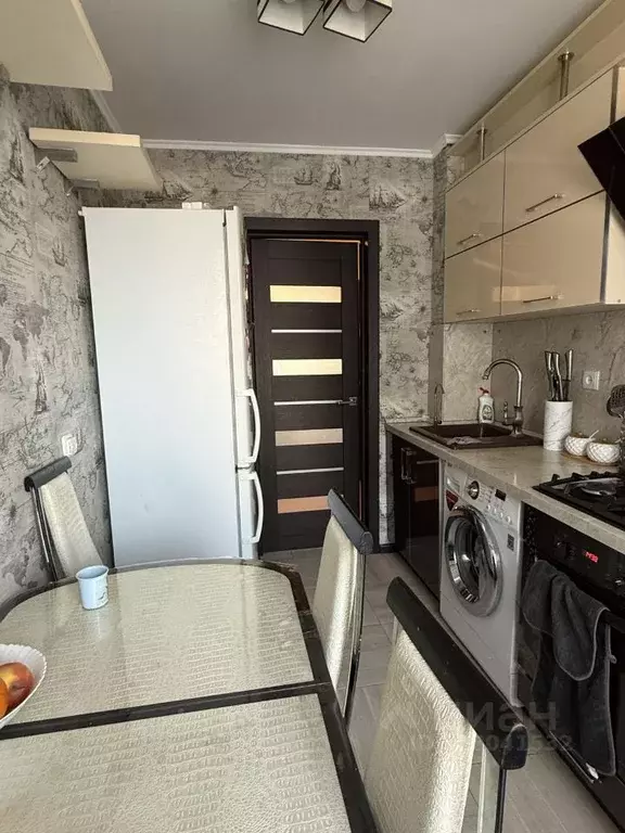 3-к кв. Брянская область, Брянск Орловская ул., 22 (57.4 м) - Фото 2